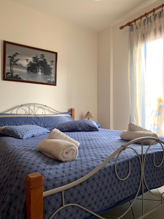 Ifigenia Apartments エルムポリ エクステリア 写真